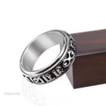 Bague d'anxiété avec inscription inspirante tibétaine