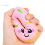Donut squishy rose, parfait pour les collectionneurs de jouets