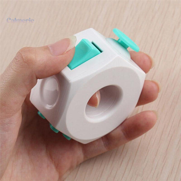 Anneau fidget à six faces pour la détente