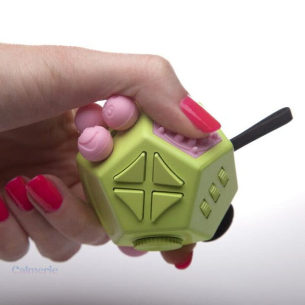 Cube de détente vert avec 12 fonctions pour apaiser l'anxiété