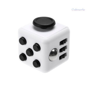 Fidget Cube Blanc et Noir pour la détente et la concentration