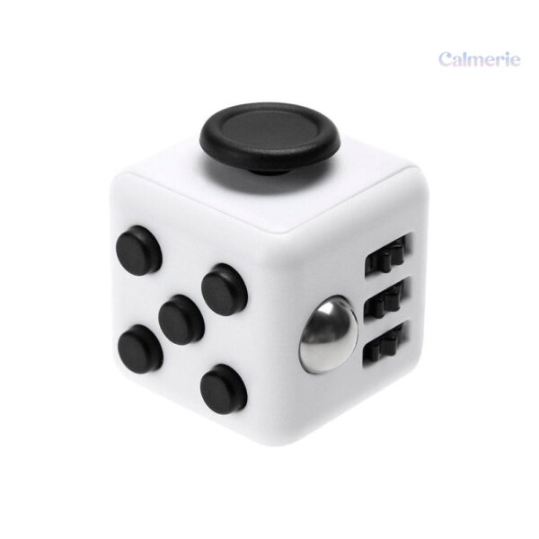 fidget-cube-blanc-et-noir-1 Fidget Cube Blanc et Noir pour la détente et la concentration