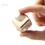 Cube spinner élégant en or pour soulager le stress