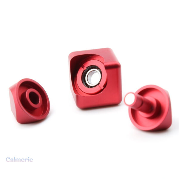 Fidget Cube Spinner en rouge, parfait pour les moments de pause
