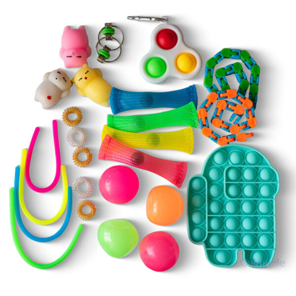 fidget-pack-1 Fidget Pack - Ensemble de jouets apaisants pour les mains