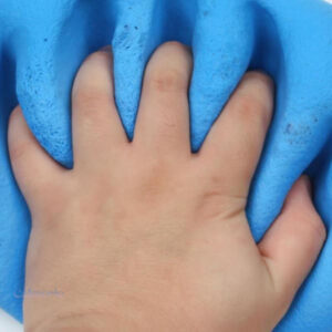 Slime bleu éclatant, parfait pour les activités sensorielles