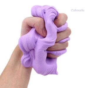 Slime violet moelleux, parfait pour les jeux sensoriels