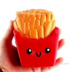 Jouet squishy inspiré des frites, idéal pour la détente