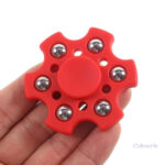 Hand Spinner avec 6 billes pour une rotation fluide