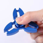 Variantes colorées du Hand Spinner pour divertir et apaiser
