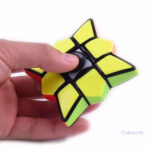 Hand Spinner inspiré du célèbre Rubik's Cube