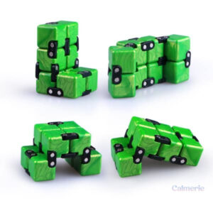 Jouet anti-stress Infinity Cube en design compact