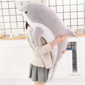 Dauphin en peluche, compagnon apaisant pour les moments de détente