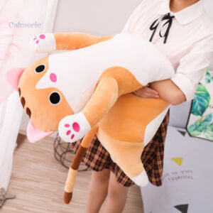 Oreiller en peluche doux et réconfortant en forme de chat