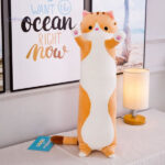 Chat kawaii en peluche, parfait pour apaiser le stress