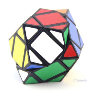 Cube Rubik rhomboédrique avec motifs géométriques