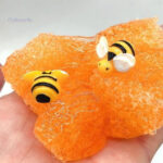 Pâte à modeler slime inspirée des abeilles, texture souple