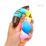 Jouet squishy en forme de chat aux couleurs arc-en-ciel