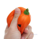 Objet squishy citrouille coloré pour une décoration ludique