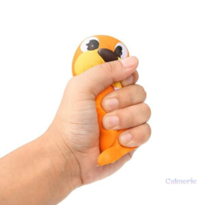 Squishy Lion mignon, un accessoire ludique et apaisant