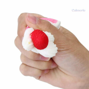 Accessoire anti-stress squishy, part de gâteau mignonne