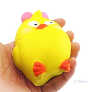 Squishy coloré représentant un adorable poussin en caoutchouc